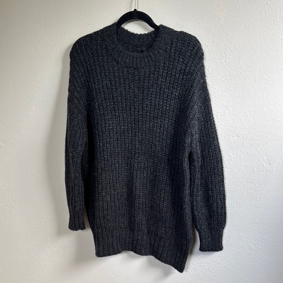 Cozy Jenni Kayne Knit Sweater